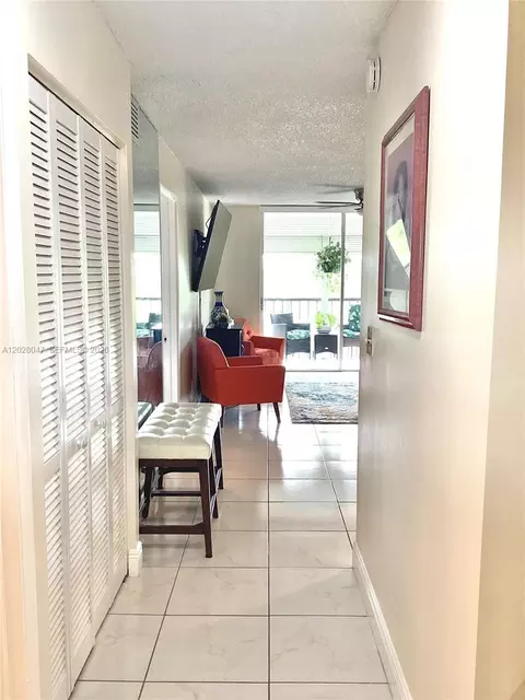 8900 Washington Blvd #415, Pembroke Pines, FL 33025