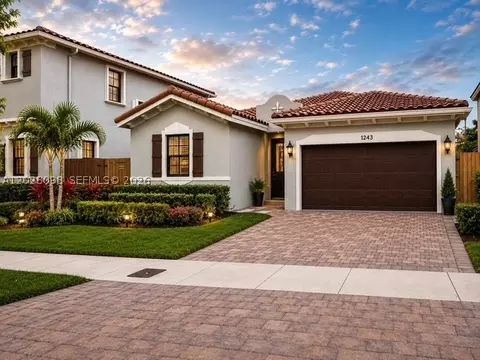15415 SW 175th St, Miami, FL 33187