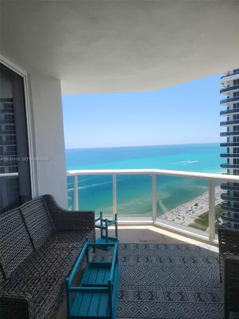 4779 Collins Ave #3504, Miami Beach, FL 33140