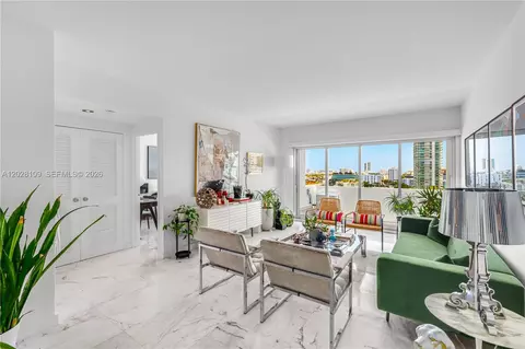 3 Island Ave #11B, Miami Beach, FL 33139