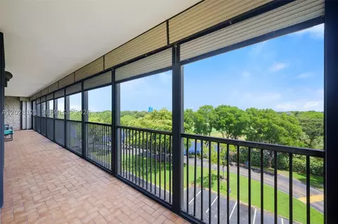 2804 N 46th Ave #C630, Hollywood, FL 33021
