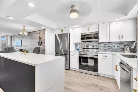 2018 S Federal Hwy #402, Boynton Beach, FL 33435
