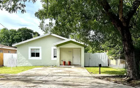 1926 NW 60th St, Miami, FL 33142
