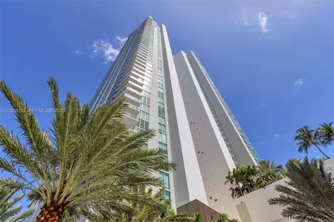 2900 NE 7th Ave #402, Miami, FL 33137