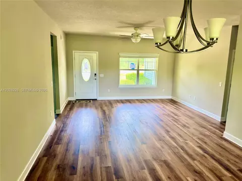 Living - 451 NE 151 Ter, Williston, FL 32696 photo 1 of 1