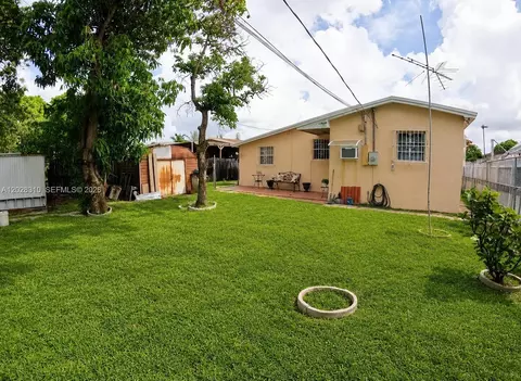 Exterior - 252 E 37th St, Hialeah, FL 33013 photo 9 of 10