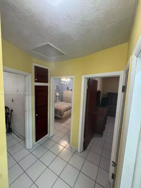 Entry Way - 252 E 37th St, Hialeah, FL 33013 photo 2 of 3