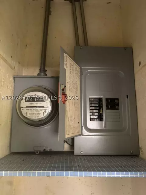 252 E 37th St, Hialeah, FL 33013 photo 23