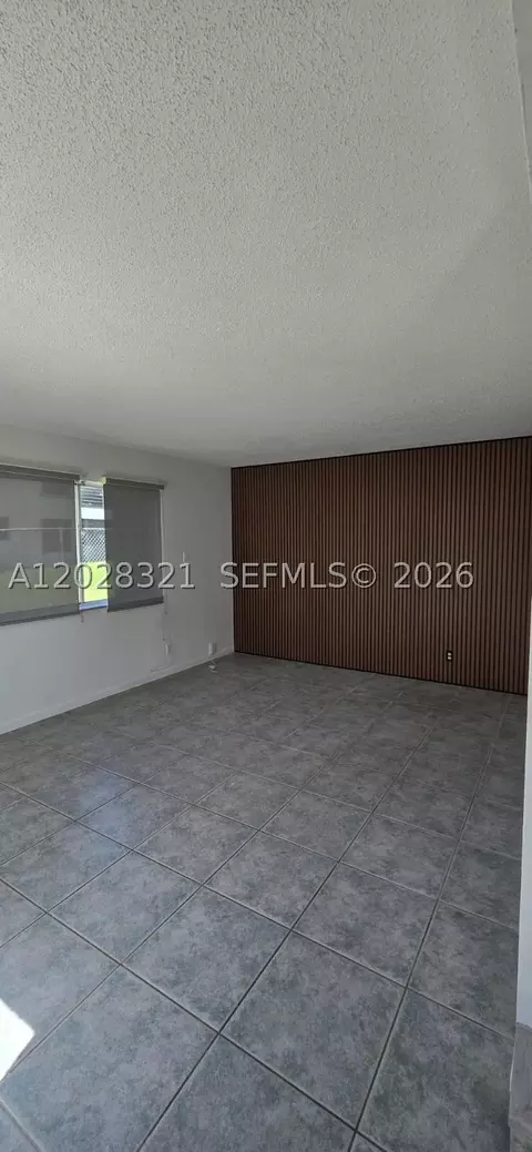2120 Sherwood Forest Blvd #30, West Palm Beach, FL 33415