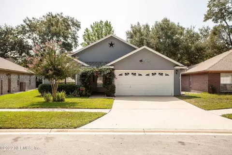 1641 Spring Oaks Ln, Jacksonville, FL 32221
