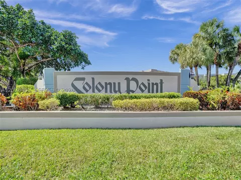 901 Colony Point Cir #501, Pembroke Pines, FL 33026