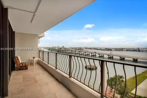 555 NE 15th St #16H, Miami, FL 33132