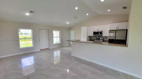 9019 E Crow Cir, Labelle, FL 33935 photo 15