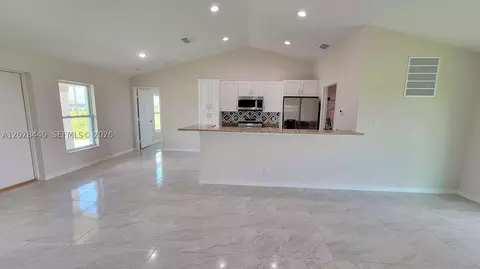 9019 E Crow Cir, Labelle, FL 33935 photo 21