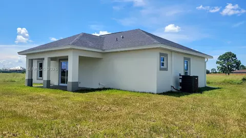9019 E Crow Cir, Labelle, FL 33935 photo 5
