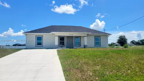 9019 E Crow Cir, Labelle, FL 33935 photo 3