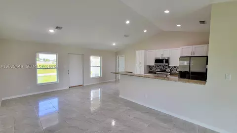 9019 E Crow Cir, Labelle, FL 33935 photo 6