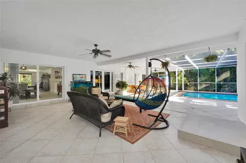 6970 SW 124th St, Pinecrest, FL 33156