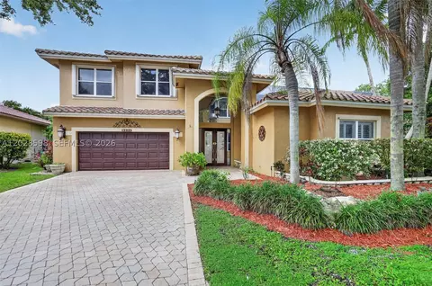 8226 NW 41st St, Coral Springs, FL 33065
