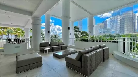 Exterior - 801 Brickell Key Blvd #906, Miami, FL 33131 photo 6 of 7