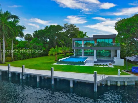 700 SW 12th Ave, Fort Lauderdale, FL 33312