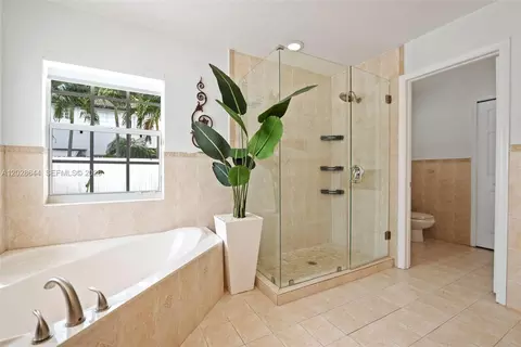 7819 NW 166th Ter, Miami Lakes, FL 33016 photo 19