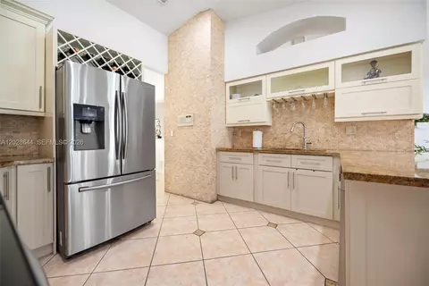 7819 NW 166th Ter, Miami Lakes, FL 33016 photo 13