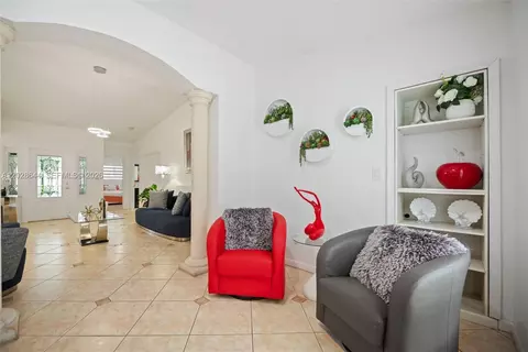 7819 NW 166th Ter, Miami Lakes, FL 33016 photo 11