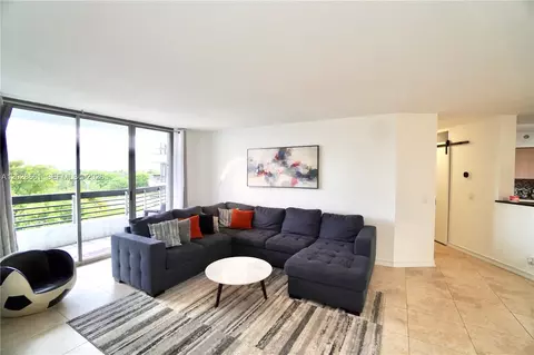 3400 NE 192nd St #606, Aventura, FL 33180