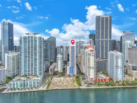 1200 Brickell Bay Dr #3123, Miami, FL 33131