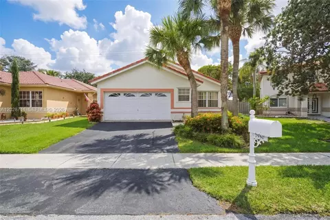 7950 NW 24th St, Margate, FL 33063