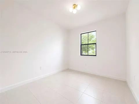 Bedroom - 3448 W 110th Ter, Hialeah, FL 33018 photo 7 of 7