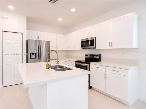 Kitchen - 3448 W 110th Ter, Hialeah, FL 33018 photo 1 of 1