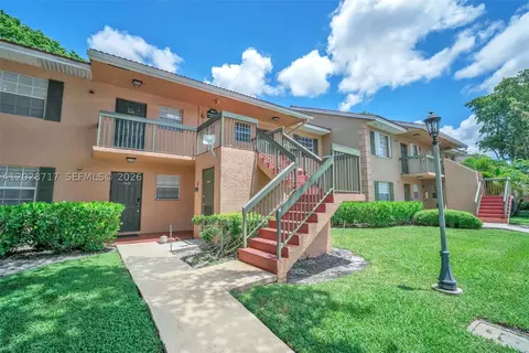 10369 NW 8th St #204, Pembroke Pines, FL 33026