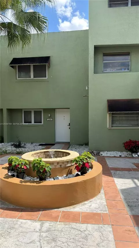 11163 NW 7th St #201-19, Miami, FL 33172