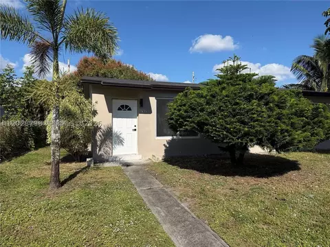 7821 NW 30th St, Hollywood, FL 33024
