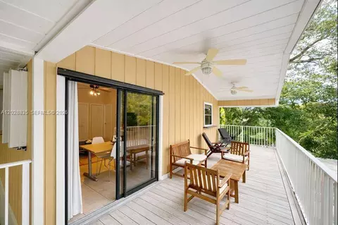 Exterior - 335 Bay View Ave, Key Largo, FL 33037 photo 1 of 4