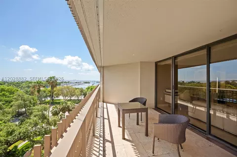 2901 S Bayshore Dr #6A, Coconut Grove, FL 33133