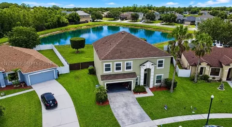 2813 Village Pine Ter, Orlando, FL 32833