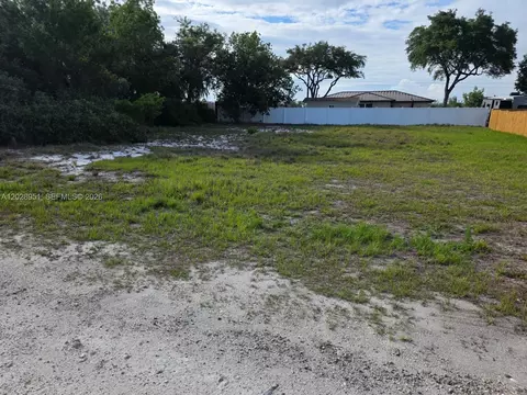 5144 Dewey St, Sebring, FL 33875