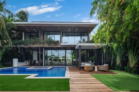508 W Dilido Dr, Miami Beach, FL 33139