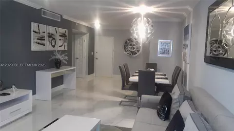 2501 S Ocean Dr #L04, Hollywood, FL 33019