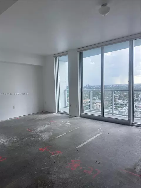 185 SW 7th St #3900, Miami, FL 33130
