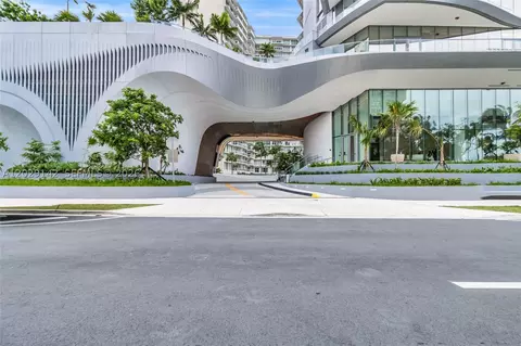 175 SE 25 Rd #1103, Miami, FL 33129