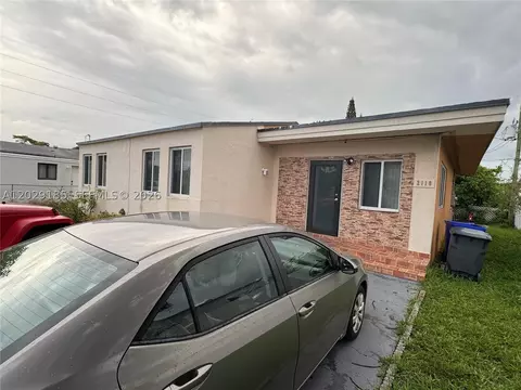 2110 Funston St, Hollywood, FL 33020
