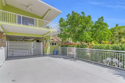 443 4th Rd, Key Largo, FL 33037