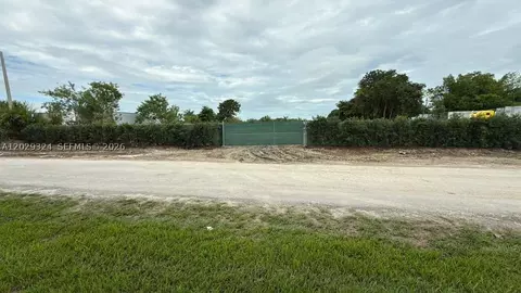 16555 SW 213th Ave, Miami, FL 33187
