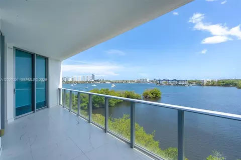 17111 Biscayne Bl #506, North Miami Beach, FL 33160
