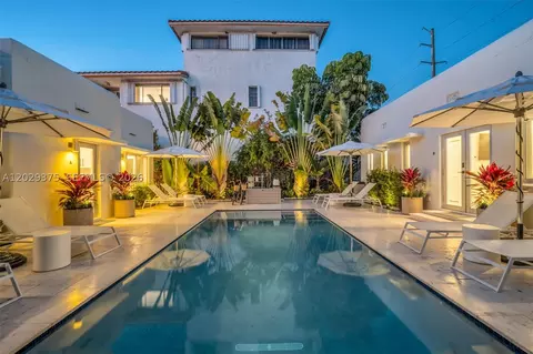 8109 Harding Ave, Miami Beach, FL 33141