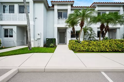 20831 NW 3rd Ct, Pembroke Pines, FL 33029